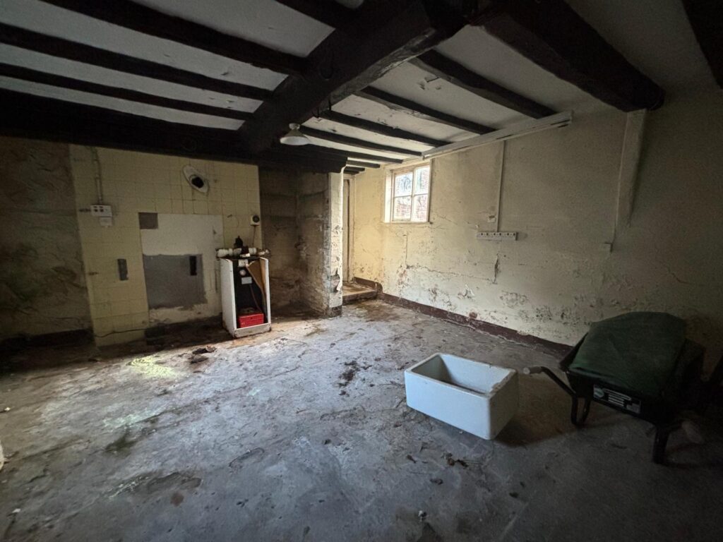 Moddershall, Staffordshire, ST15