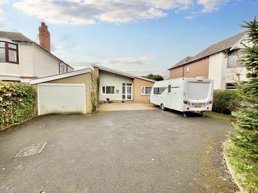 Lichfield Road, Stone, ST15