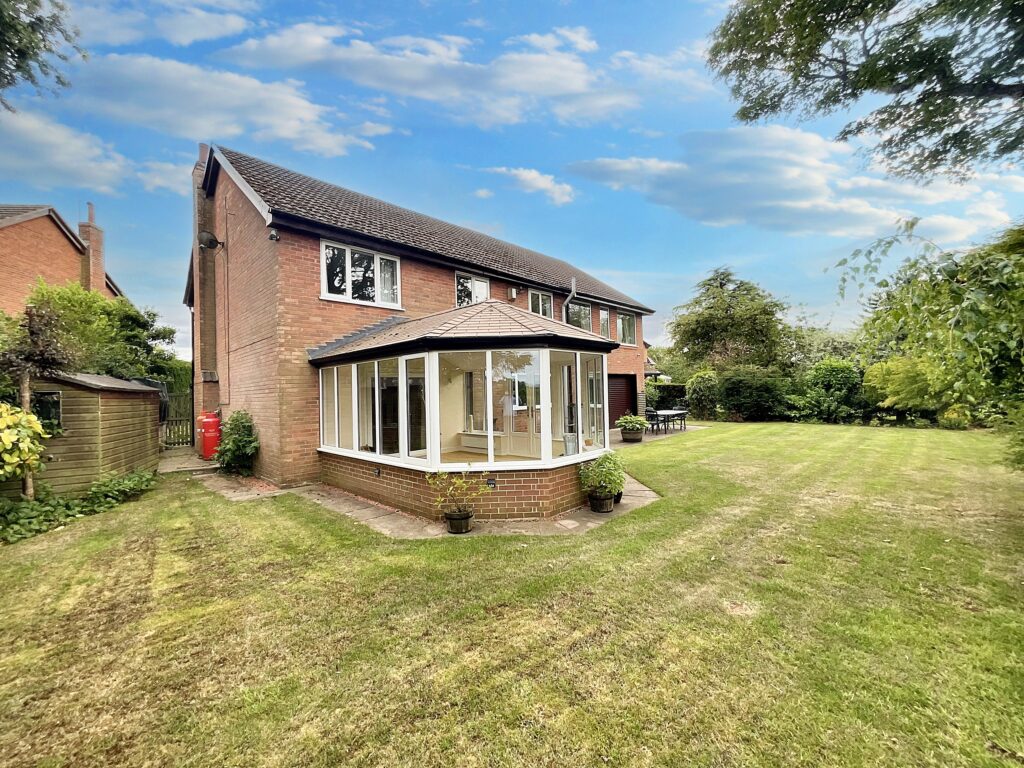 St. Leonards Way, Woore, CW3