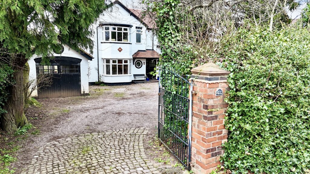 Station Road, Barlaston, ST12