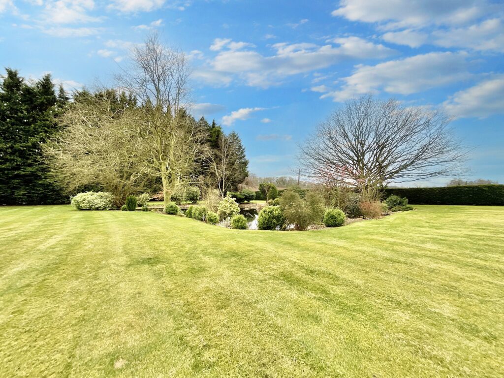 Knighton, Stafford, ST20