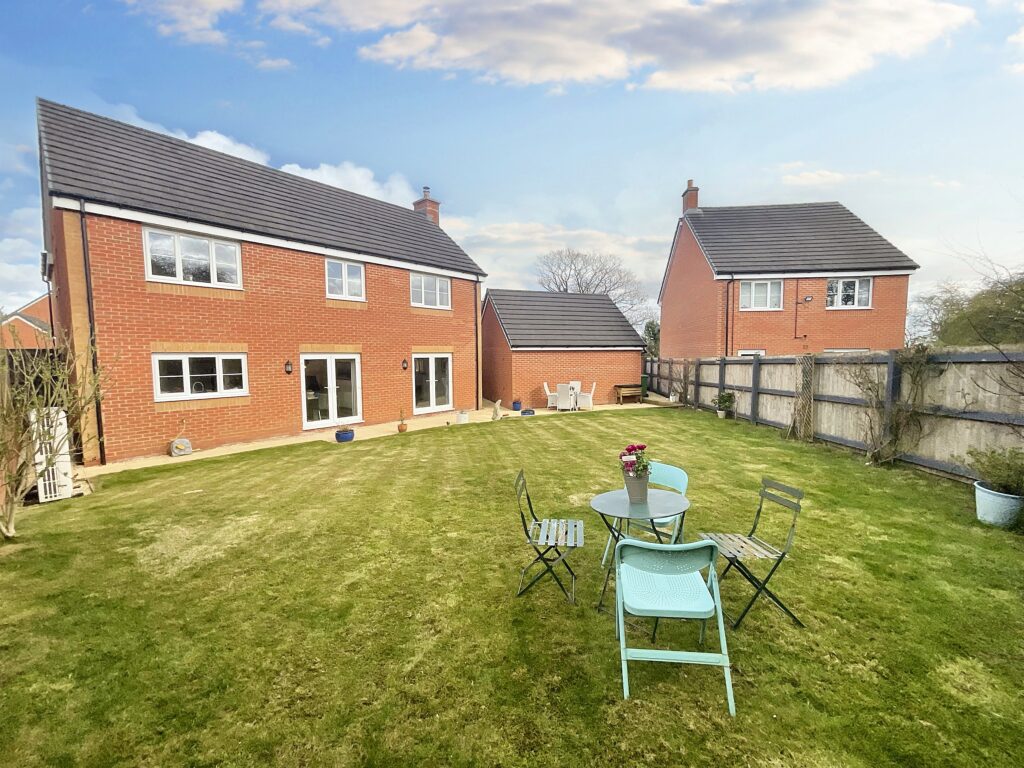 Grove Crescent, Woore, CW3