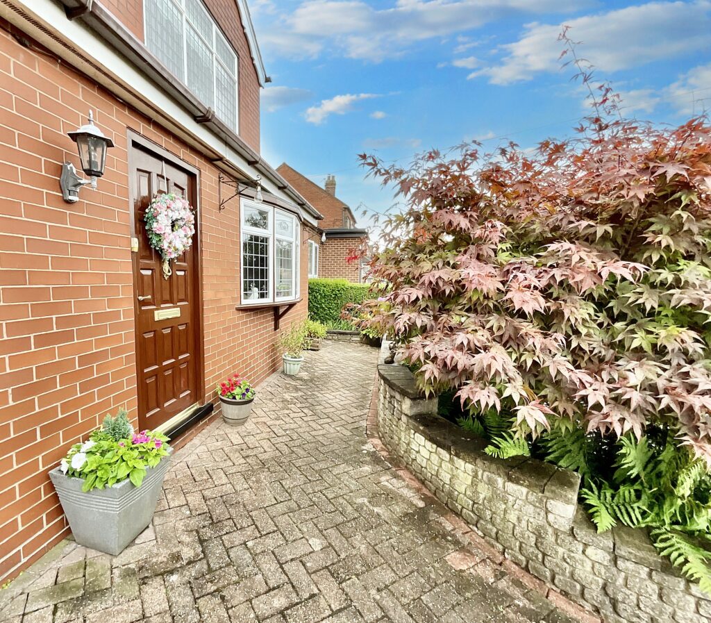 Churnet Valley Road, Kingsley Holt, ST10