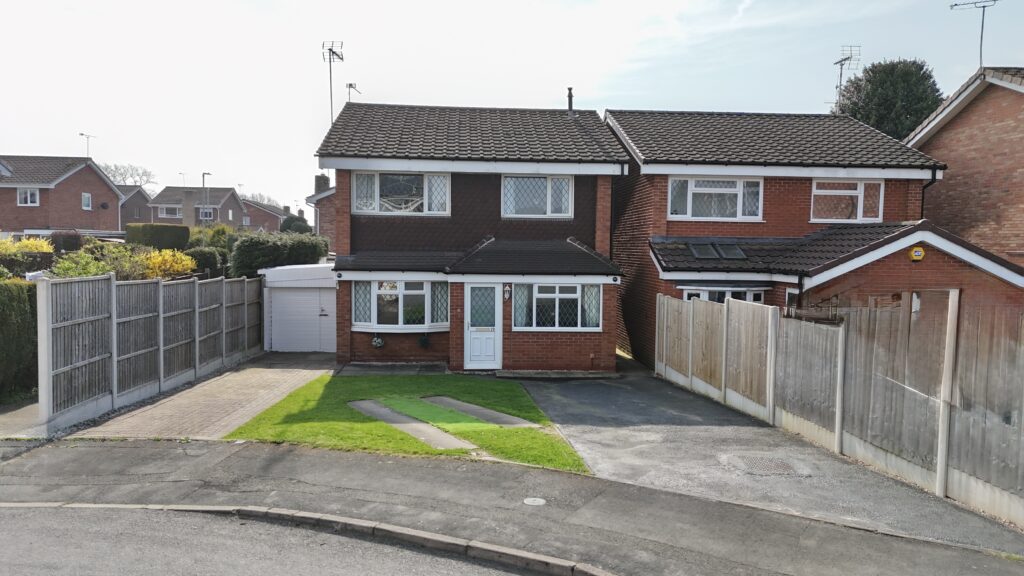Greenway Avenue, Stone, ST15