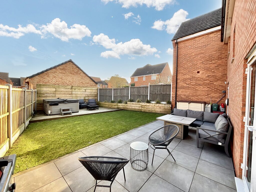 Canary Grove, Wolstanton, ST5