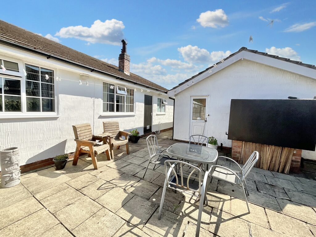 Crewe Road, Shavington, CW2