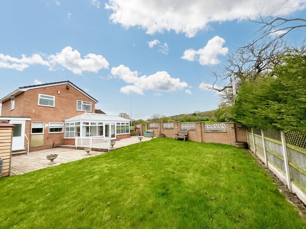 Conway Grove, Cheadle, ST10
