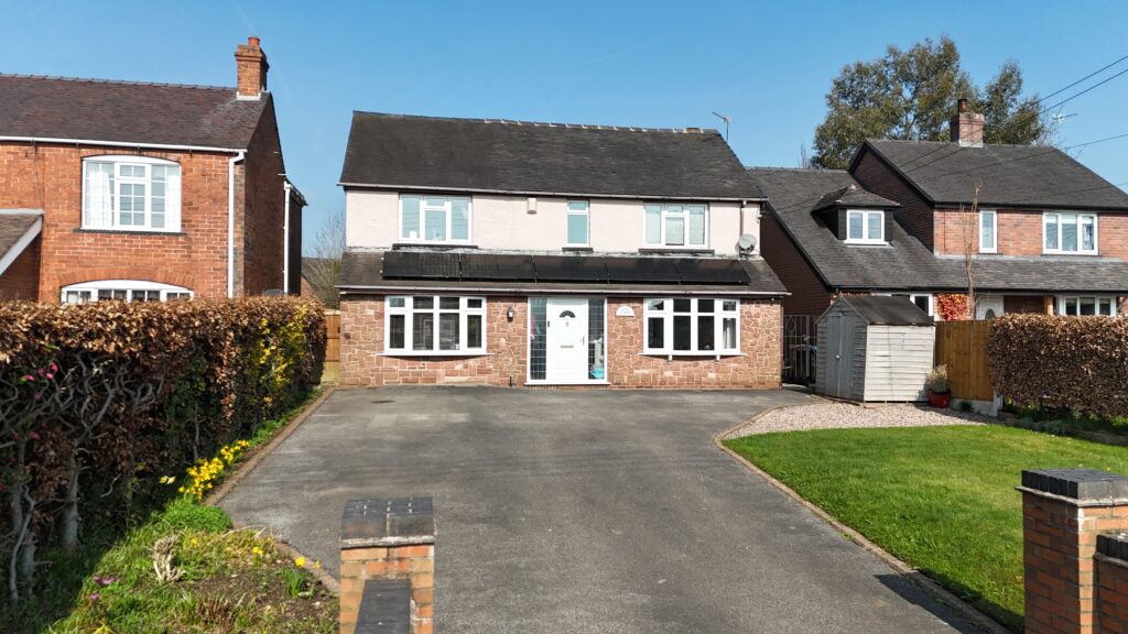 Tythe Barn, Alton, ST10
