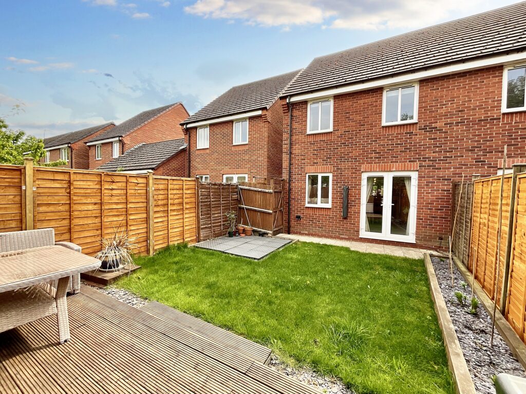 Candler Drive, Stone, ST15