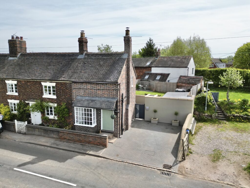London Road, Knighton, TF9