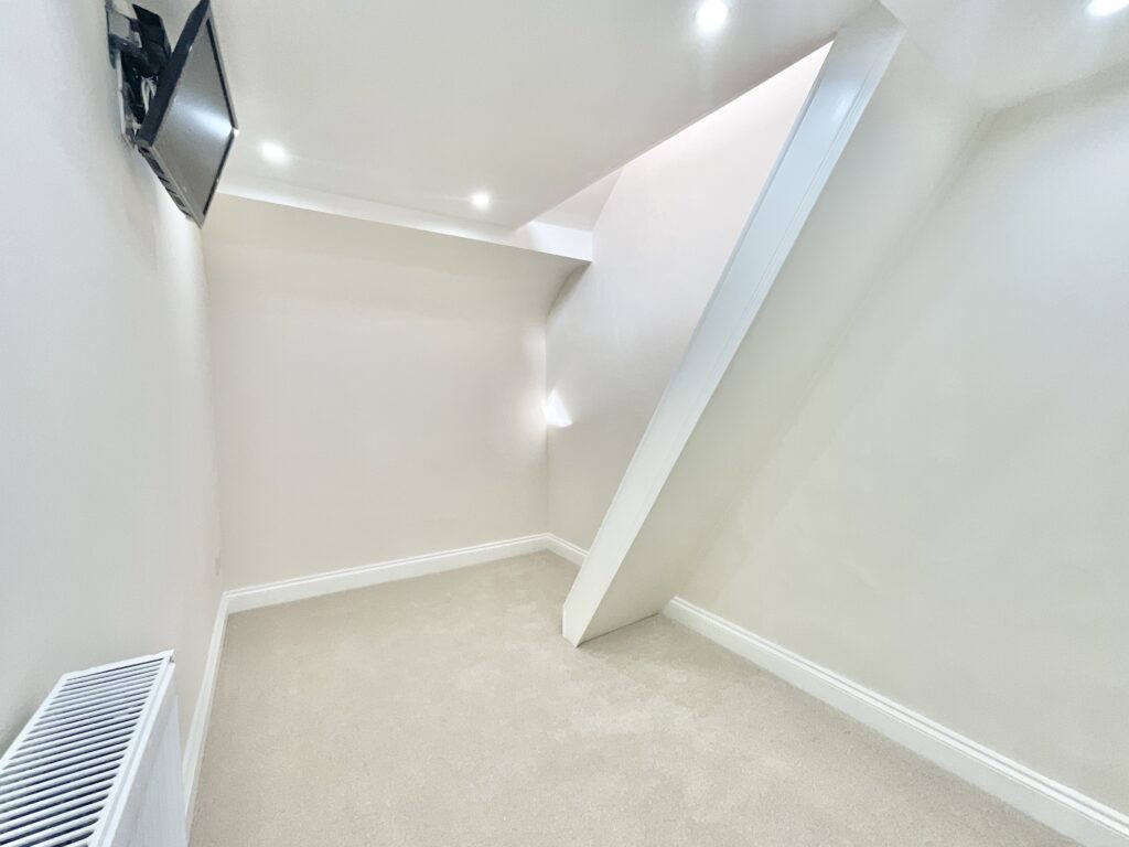 London Road, Knighton, TF9