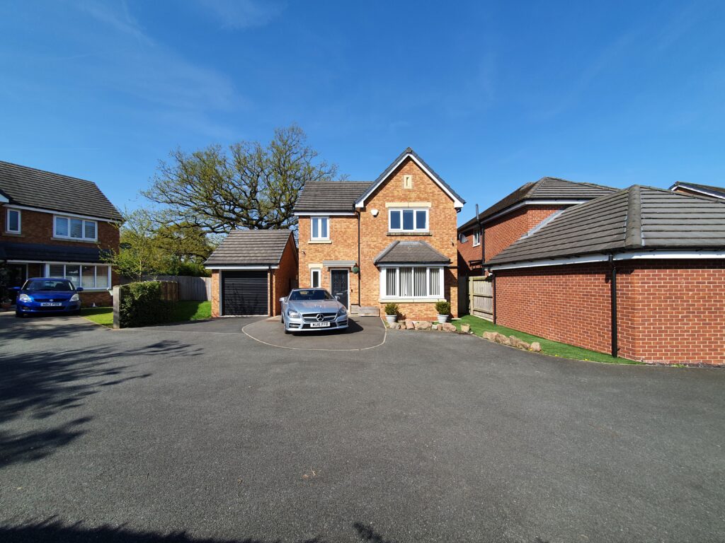 Broomhall Drive, Shavington, CW2