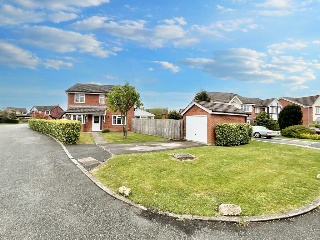Oakhurst Drive, Wistaston, Crewe, CW2