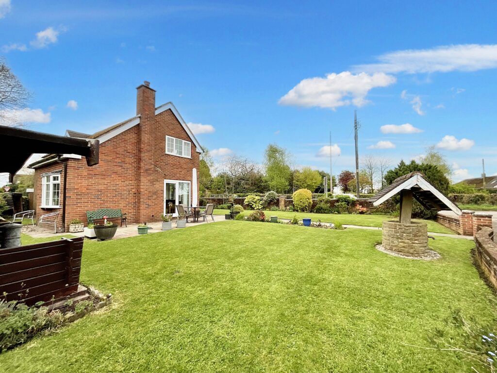Sandon Road, Hilderstone, ST15