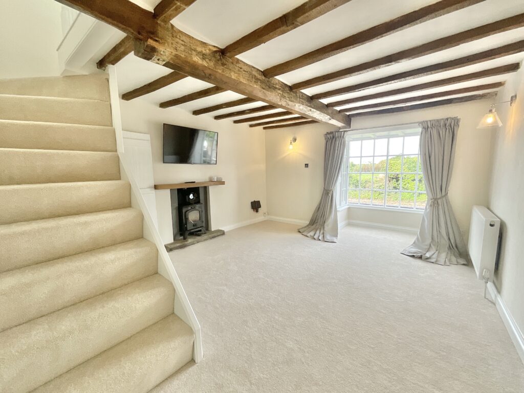 London Road, Knighton, TF9
