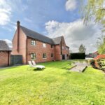 Lakesedge, Stone, ST15