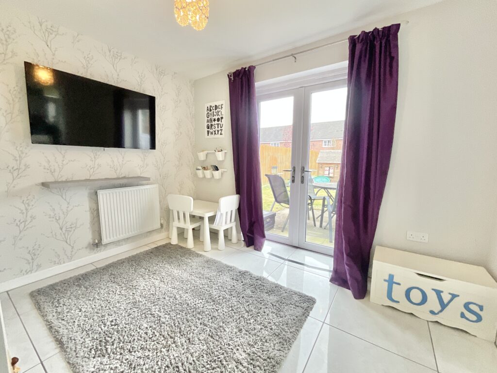 Hollingworth Close, Yarnfield, ST15