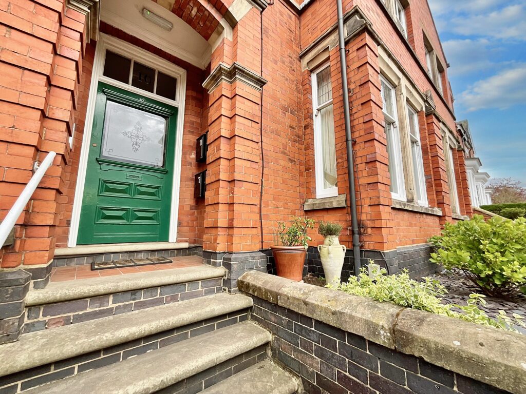 Northesk Street, Stone, ST15