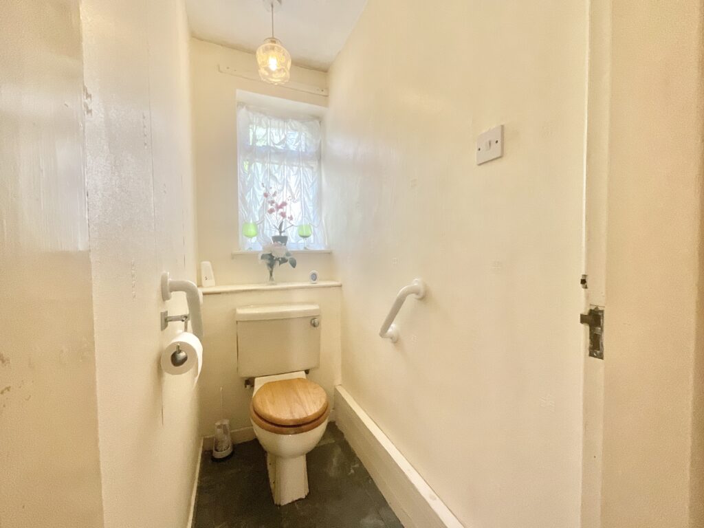 Eccleshall Road, Hookgate, TF9