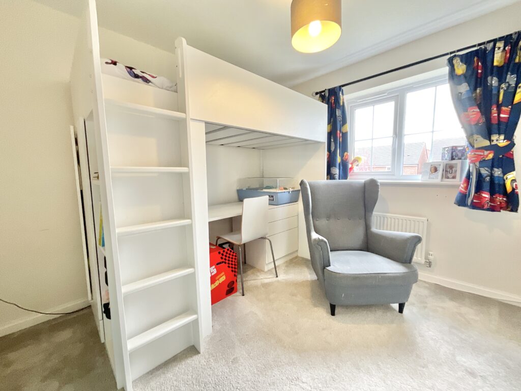 Hollingworth Close, Yarnfield, ST15