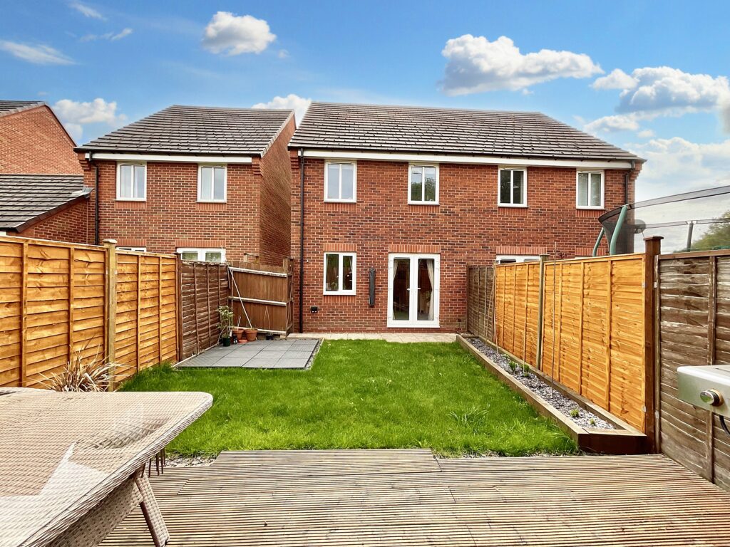 Candler Drive, Stone, ST15
