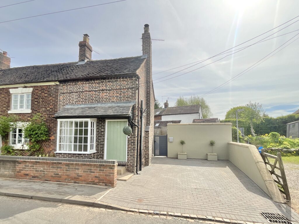 London Road, Knighton, TF9