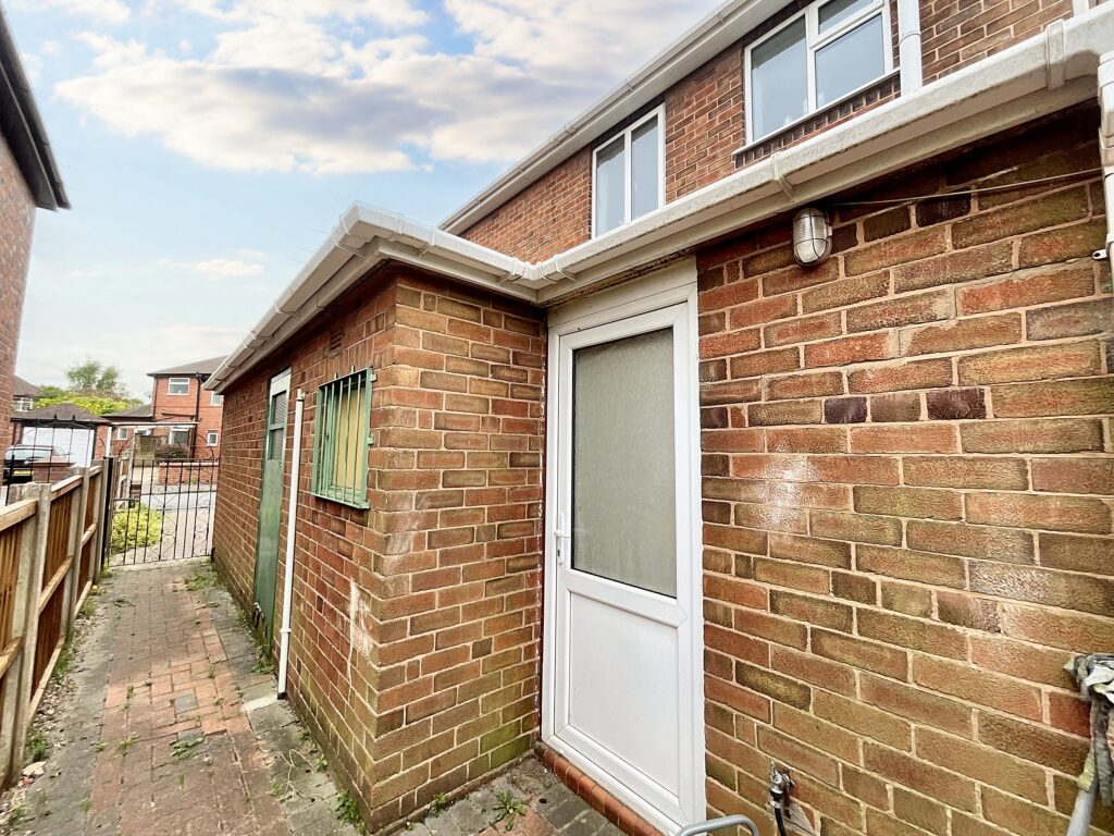 Walleys Drive, Newcastle, ST5