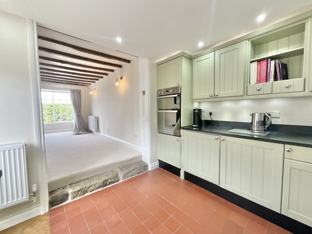 London Road, Knighton, TF9