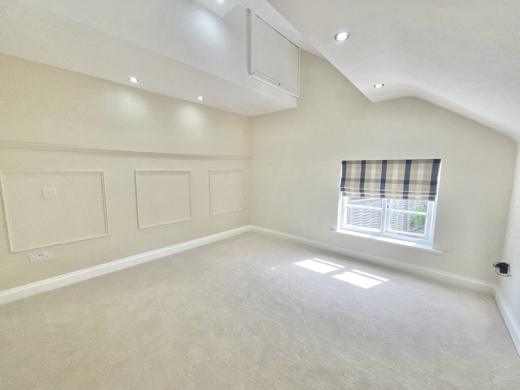 London Road, Knighton, TF9