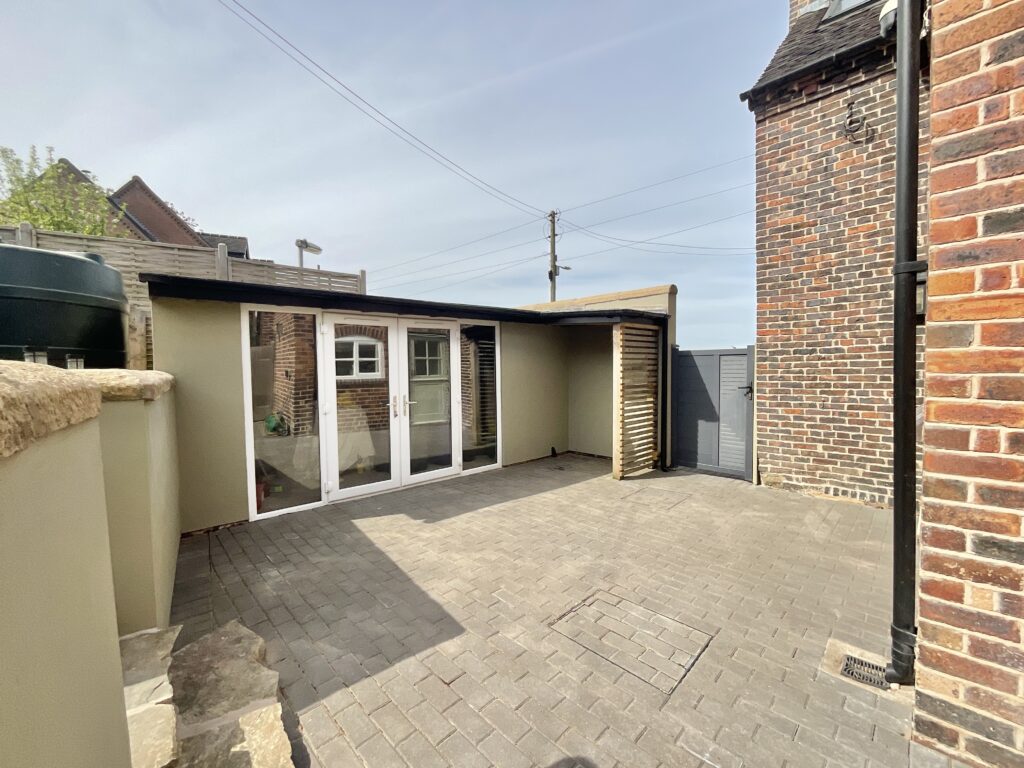 London Road, Knighton, TF9