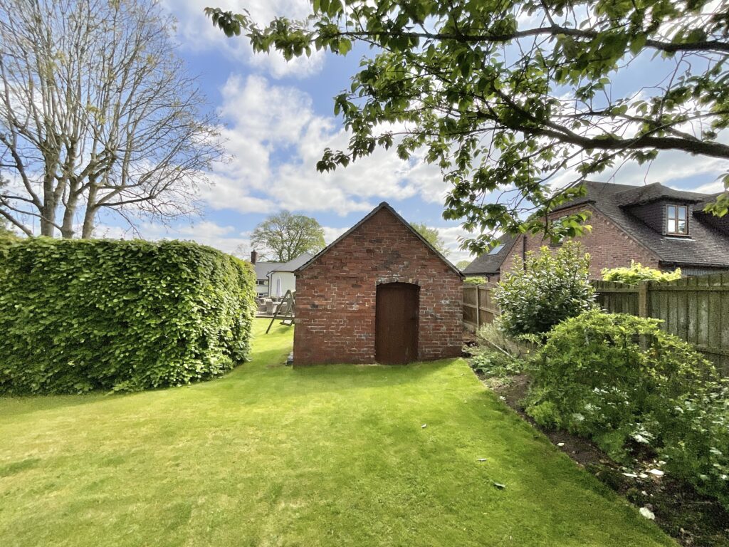 Sovereign Lane, Ashley, TF9