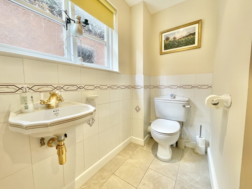 Whitgreave Lane, Whitgreave, ST18