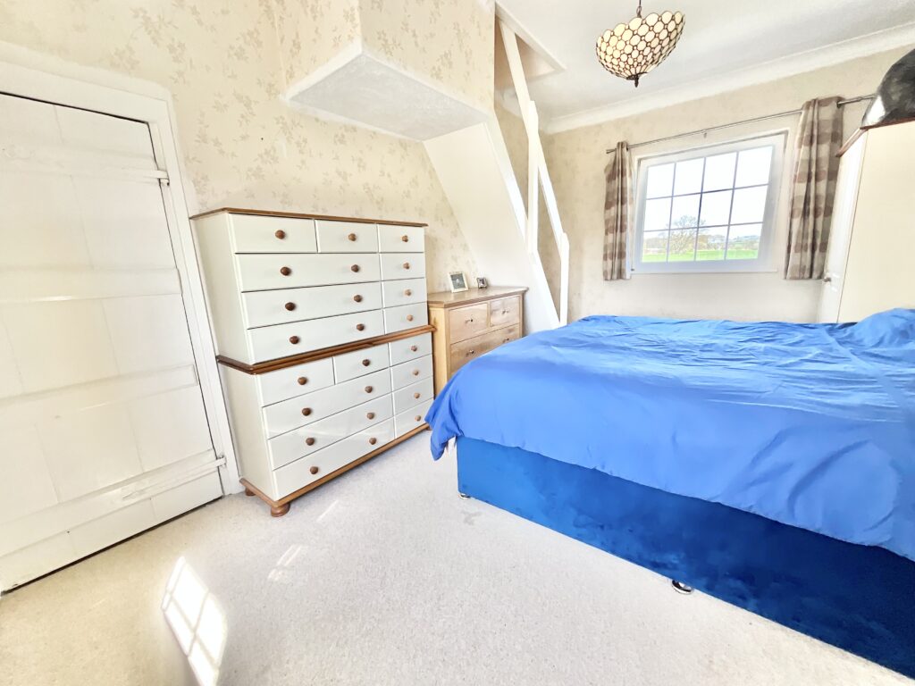 Birchenfields Lane, Dilhorne, ST10