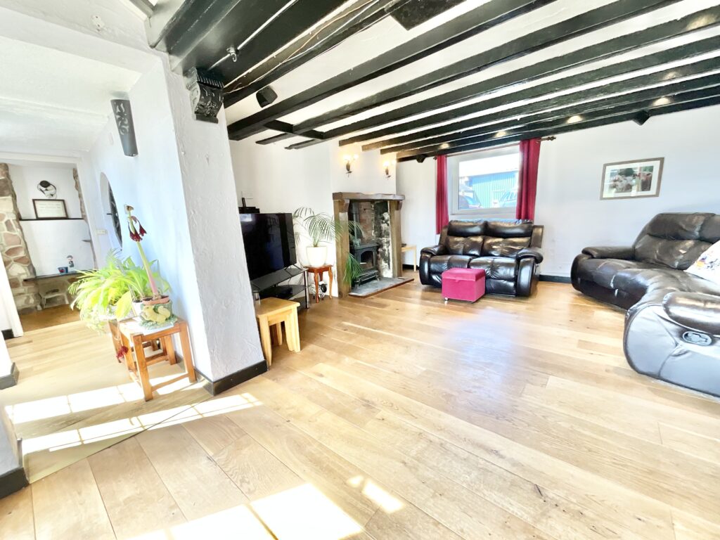 Birchenfields Lane, Dilhorne, ST10