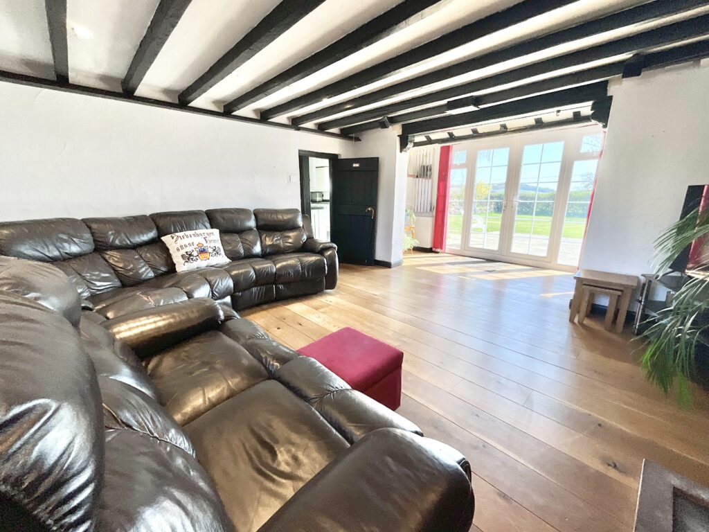 Birchenfields Lane, Dilhorne, ST10