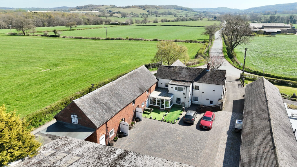 Birchenfields Lane, Dilhorne, ST10