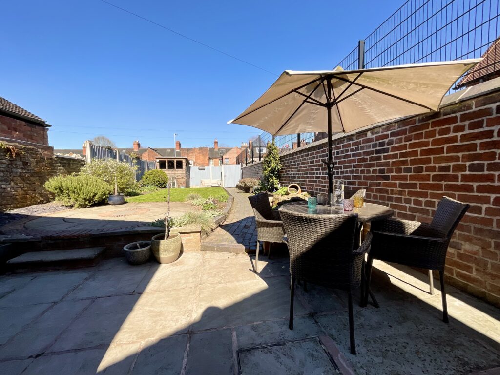 Northesk Street, Stone, ST15