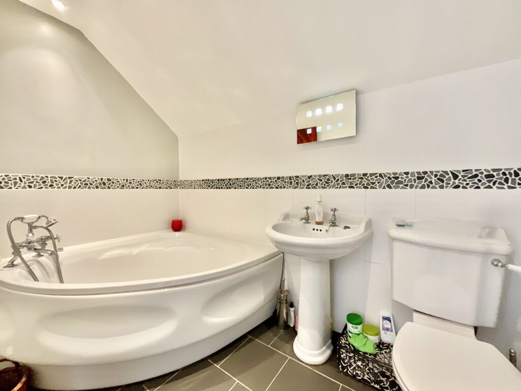 Sandon Road, Hilderstone, ST15
