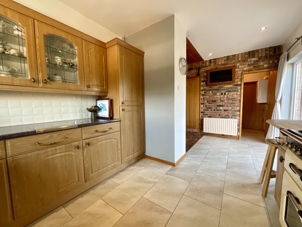 Sandon Road, Hilderstone, ST15