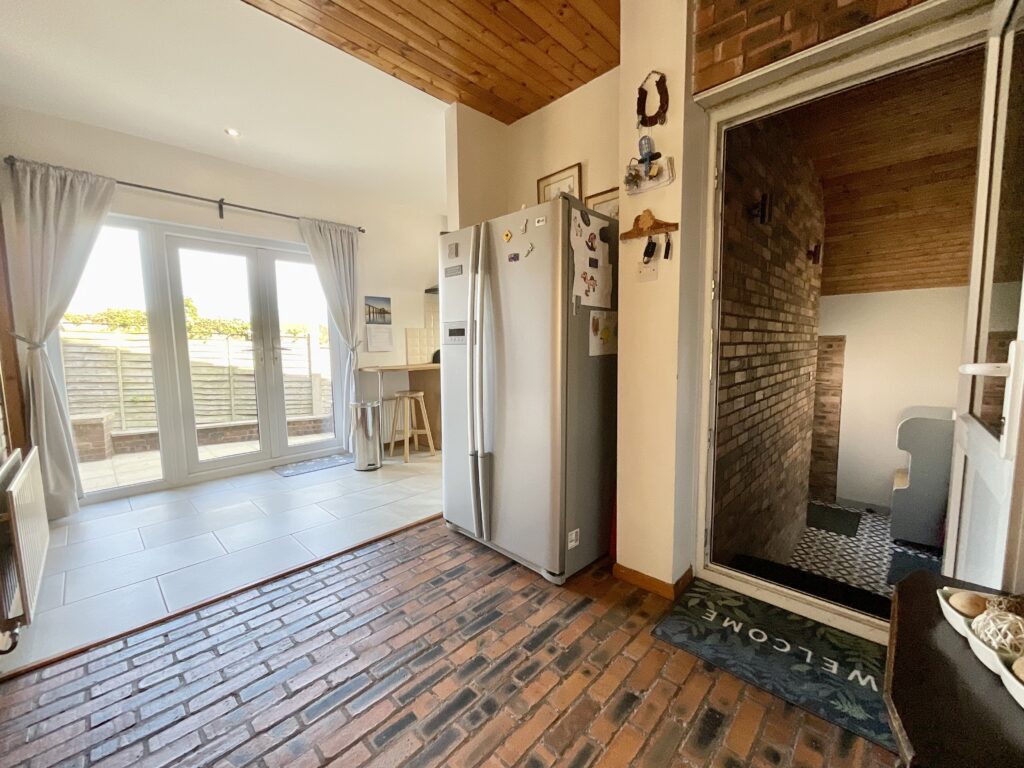 Sandon Road, Hilderstone, ST15