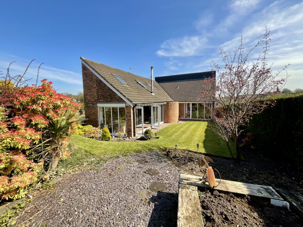 Sandon Road, Hilderstone, ST15