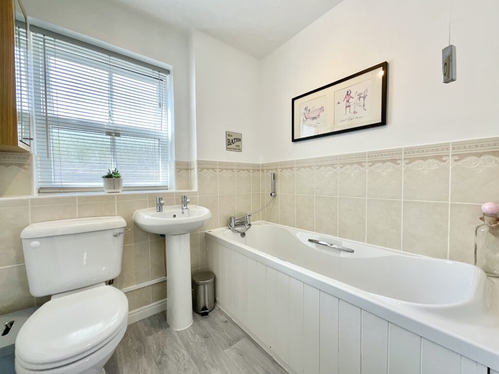 Ovaldene Way, Stoke-On-Trent, ST4