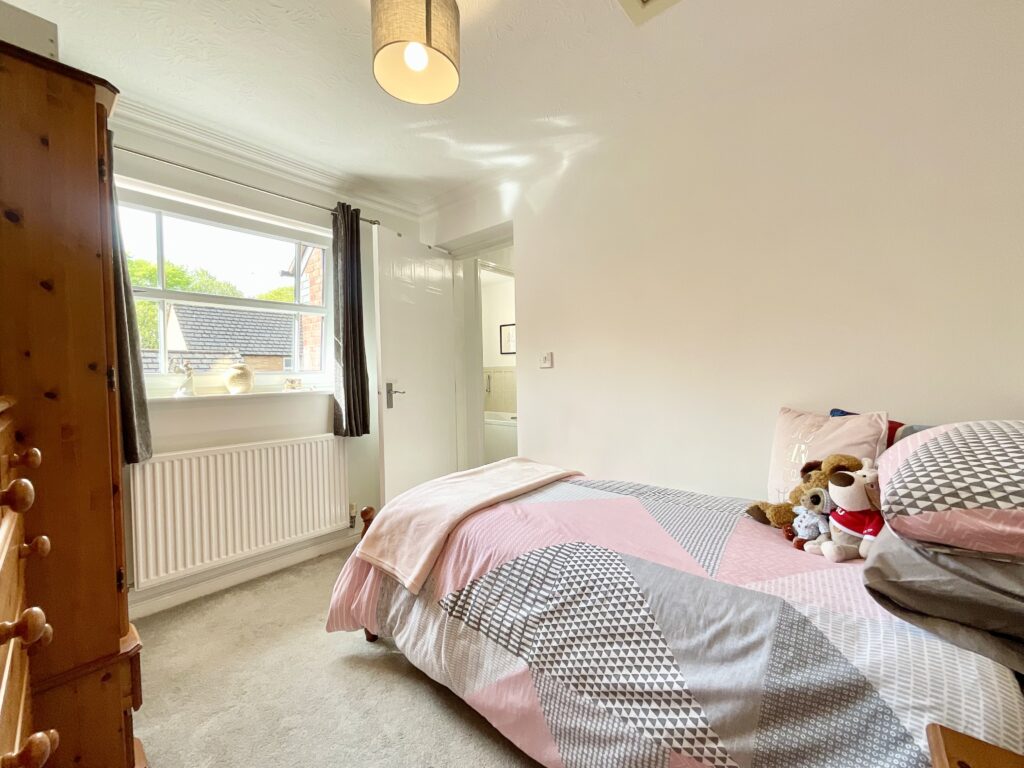 Ovaldene Way, Stoke-On-Trent, ST4