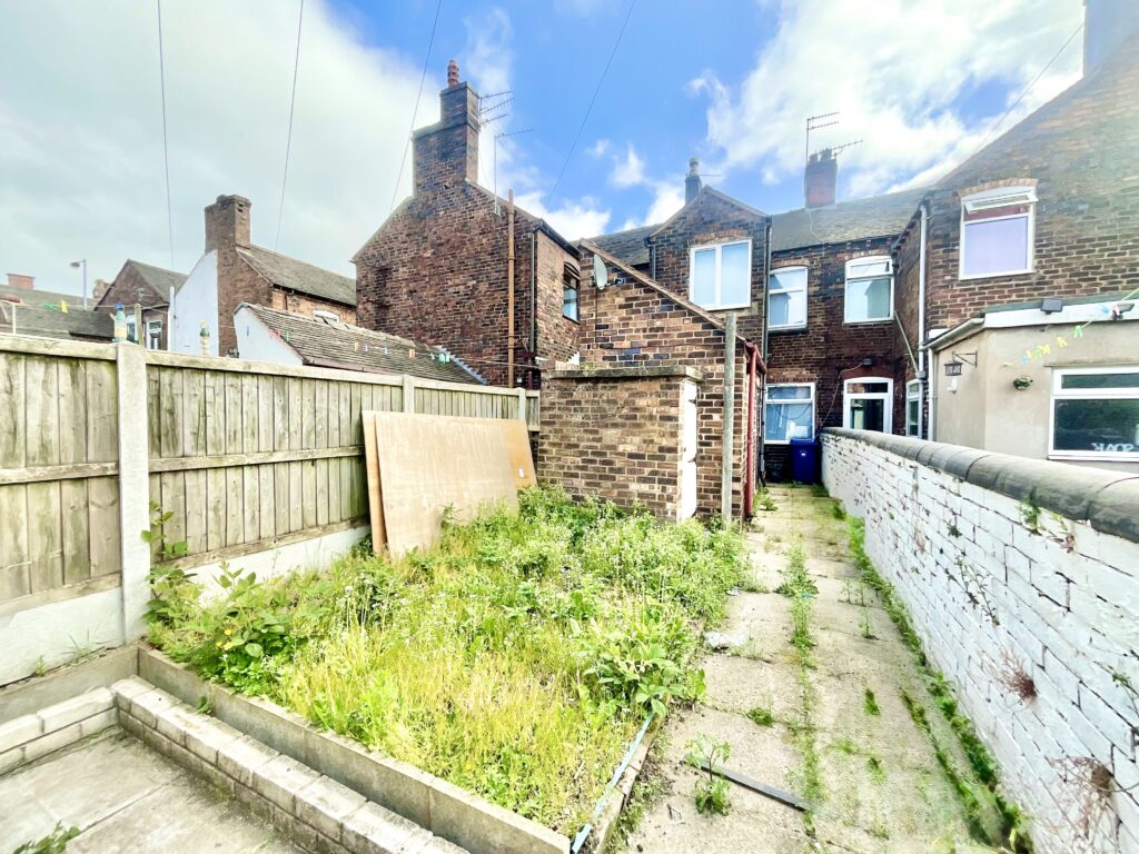 London Road, Chesterton, ST5