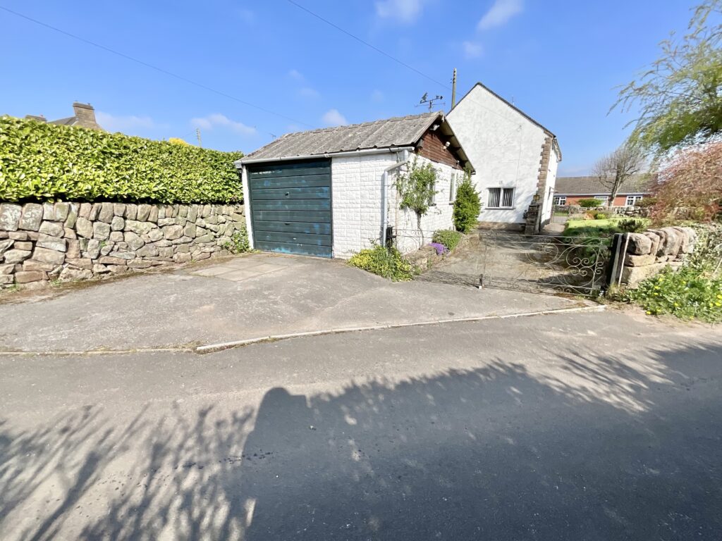 Gallows Green, Alton, ST10