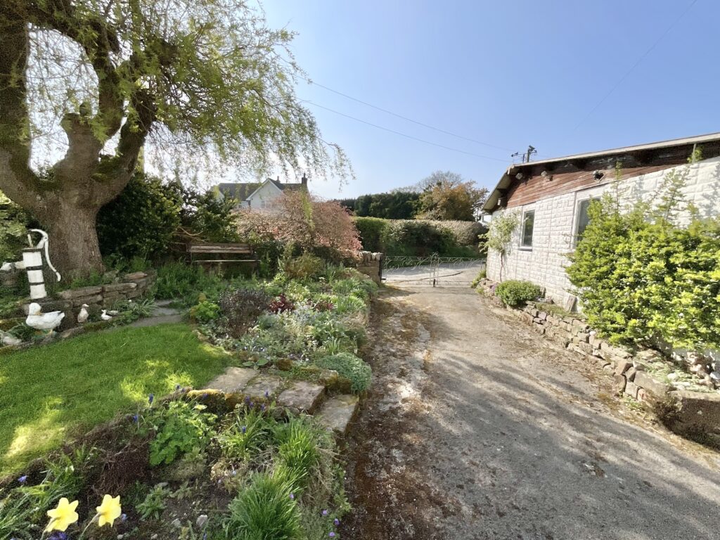 Gallows Green, Alton, ST10