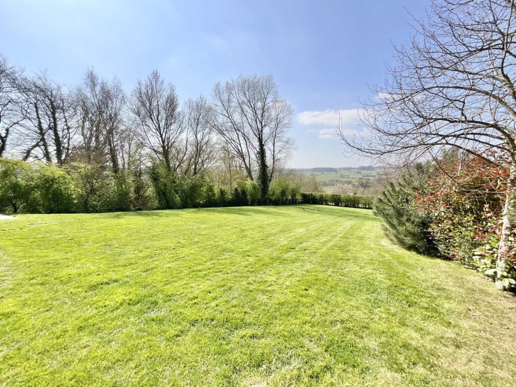 Church Lane, Bramshall, ST14