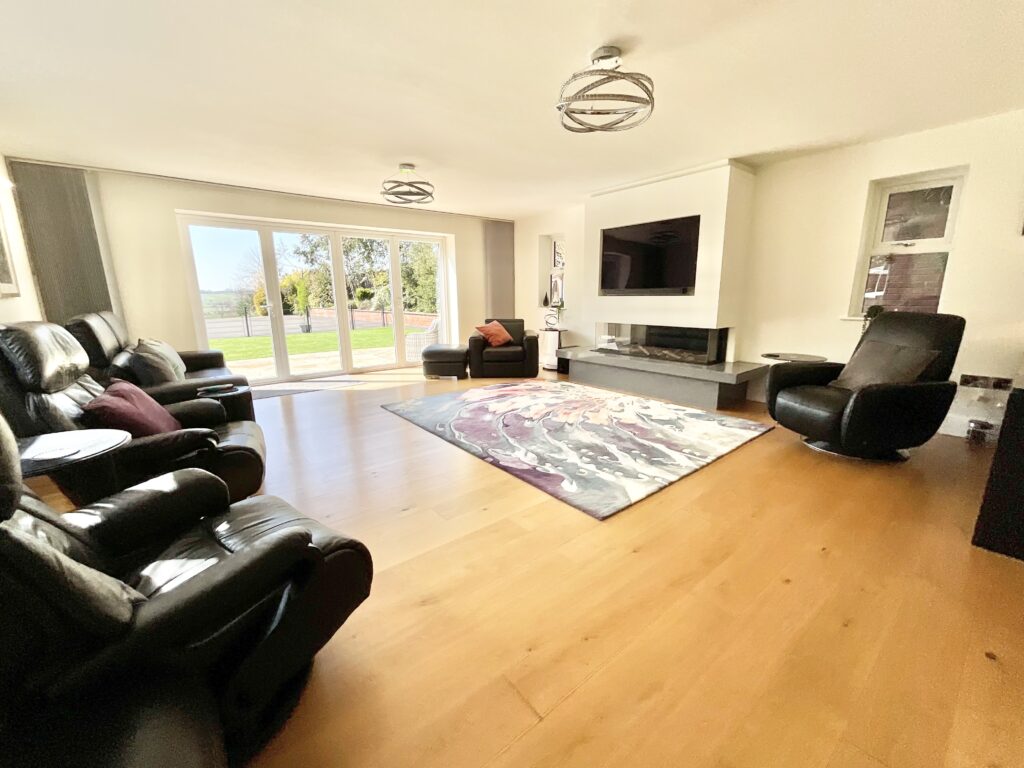 Church Lane, Bramshall, ST14