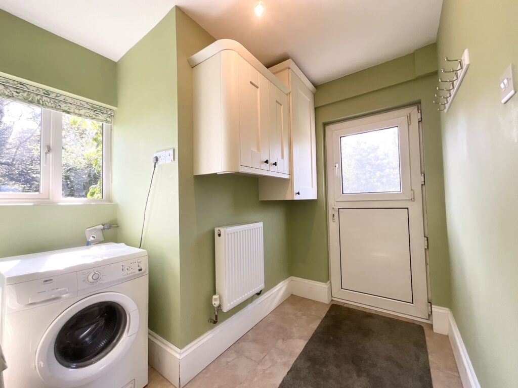 Deadmans Green, Checkley, ST10