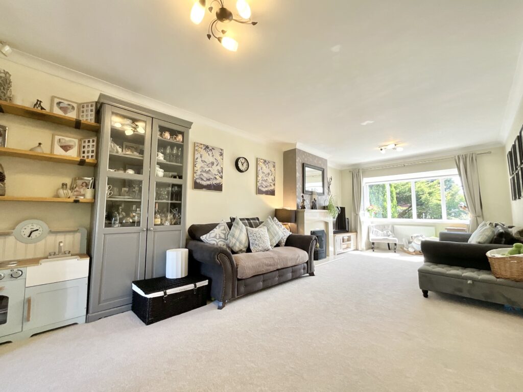 Jasmine Close, Blythe Bridge, ST11